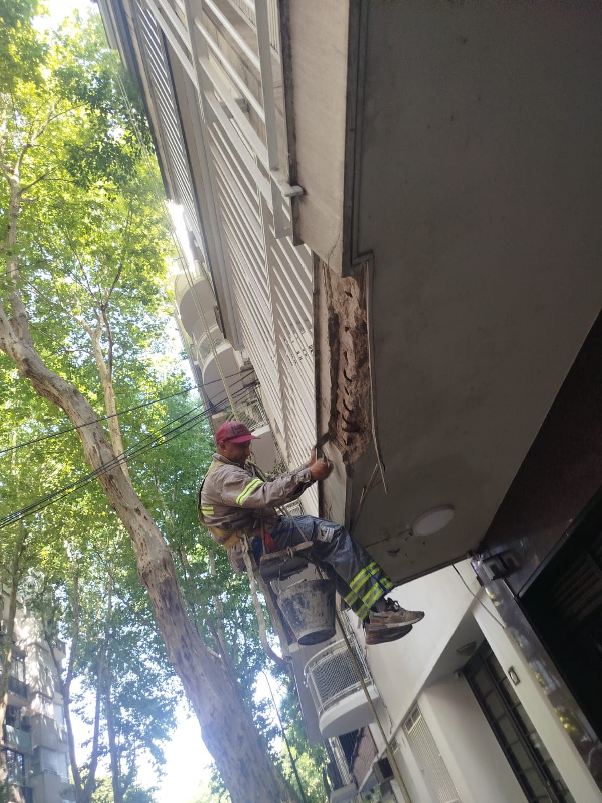 Albañilería y Pintura del Edificio